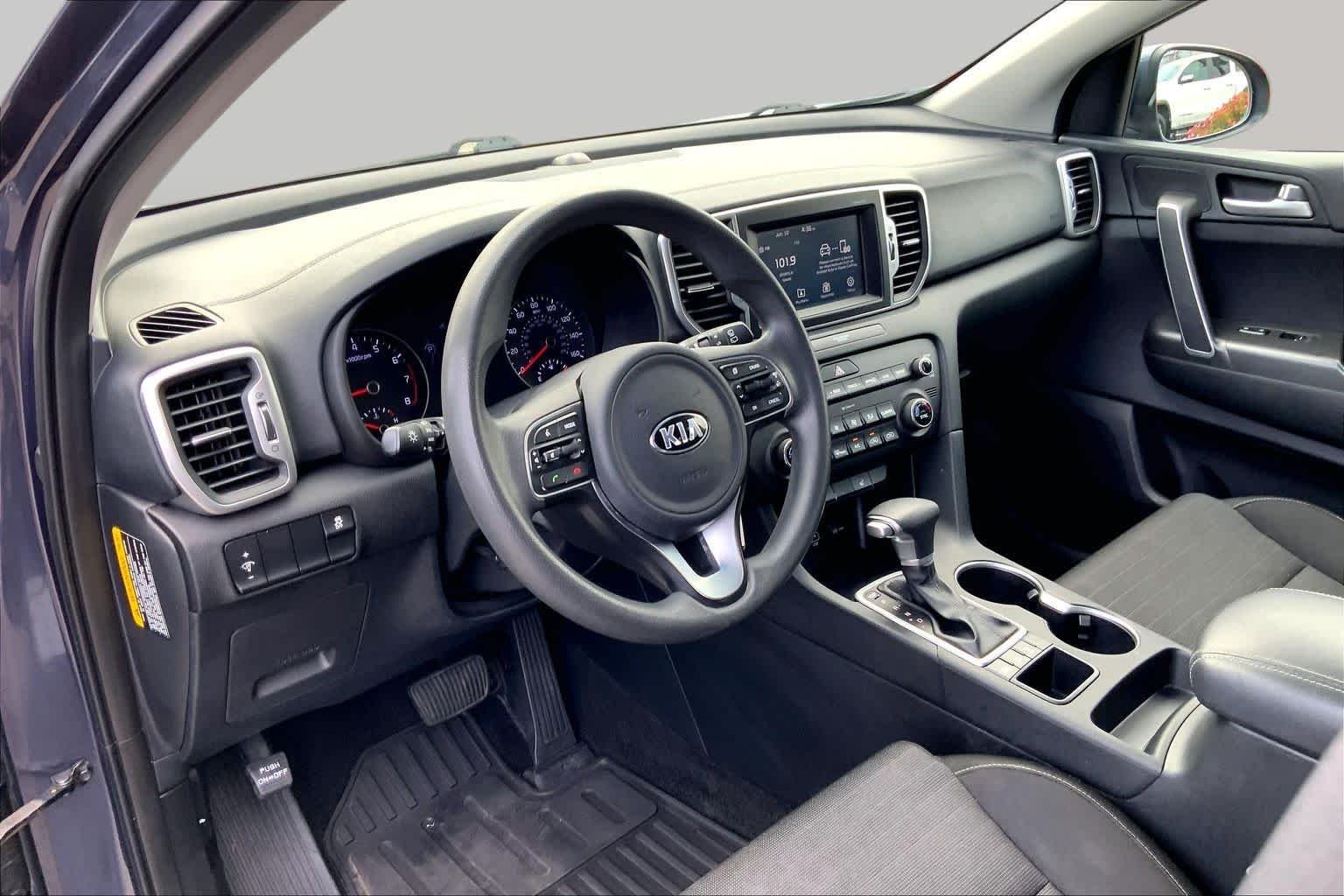 Used 2019 Pacific Blue Kia LX image 16