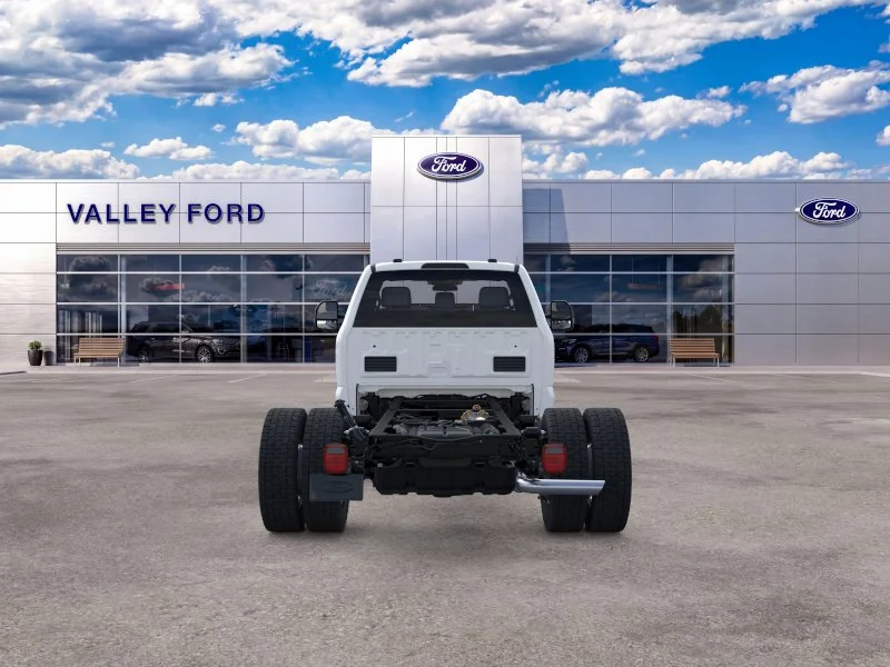 New 2026 Oxford White Ford F-550® XL image 31