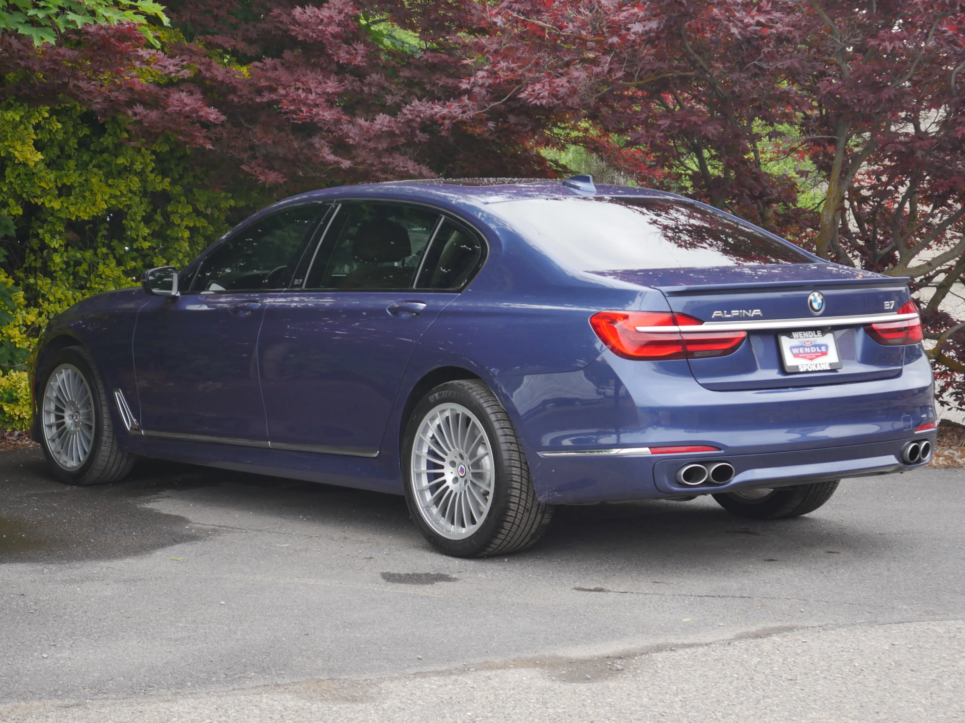 Used 2017 ALPINA Blue Metallic BMW ALPINA B7 xDrive image 22
