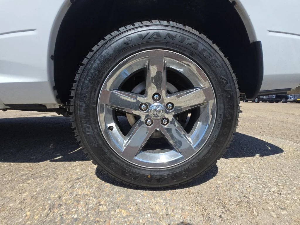 Used 2014 White Ram Express image 26