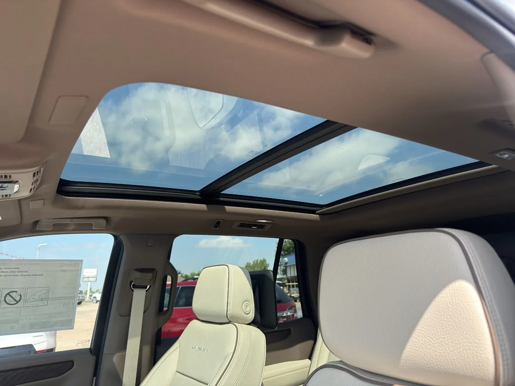 New 2026 Glacier White Tricoat GMC Denali image 31