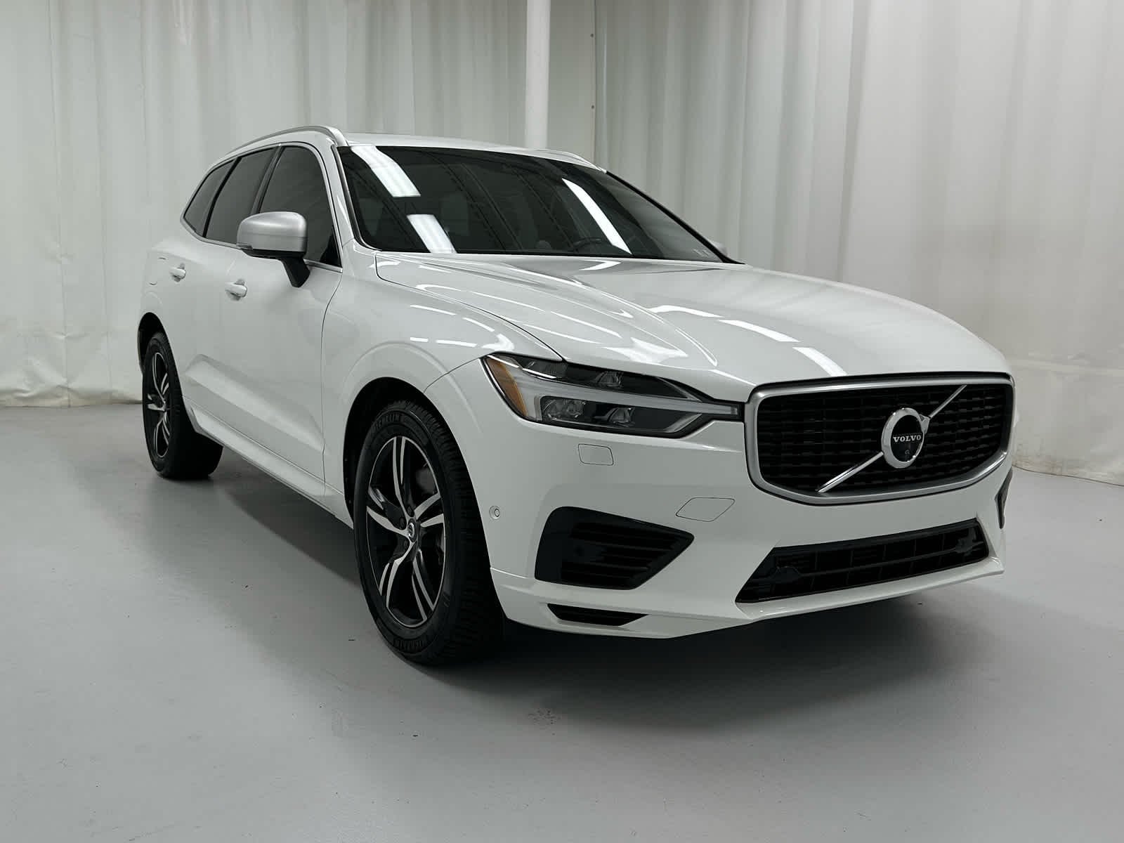 2018 Volvo XC60 R-Design