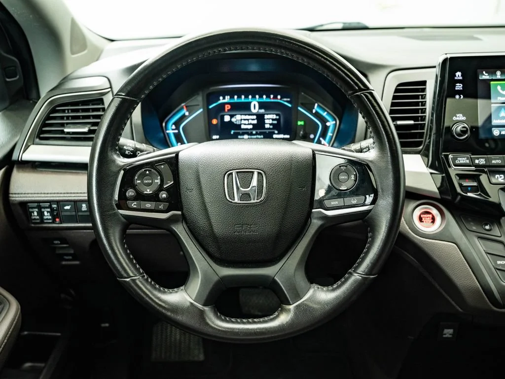 Used 2019 White Honda EX-L image 41