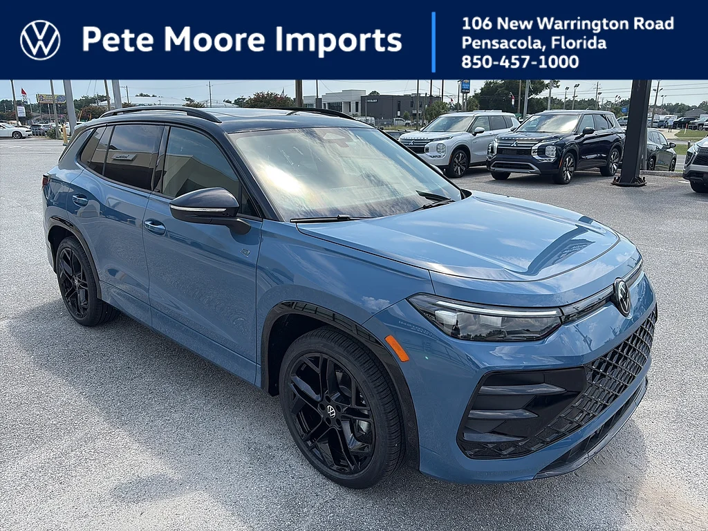 New 2026 Monterey Blue w/ Deep Black Roof Volkswagen SE R-Line Black FWD image 1