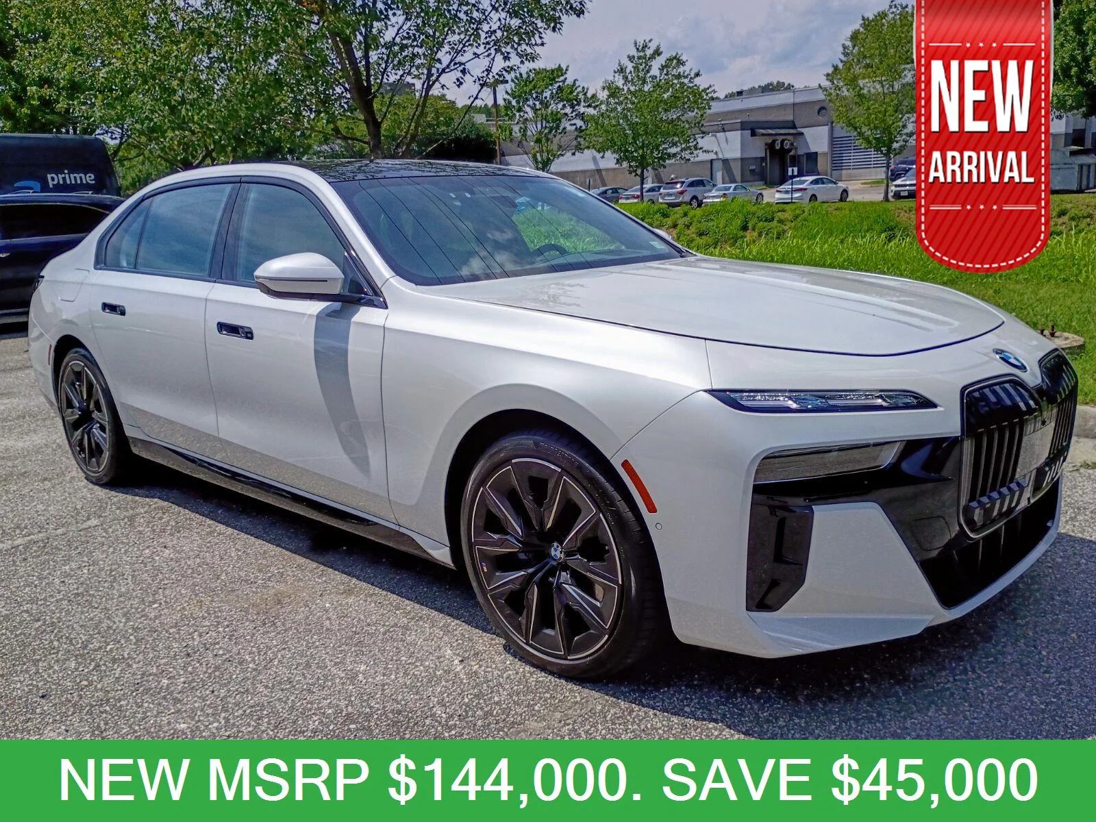 Used 2025 Mineral White Metallic BMW 760i xDrive image 1