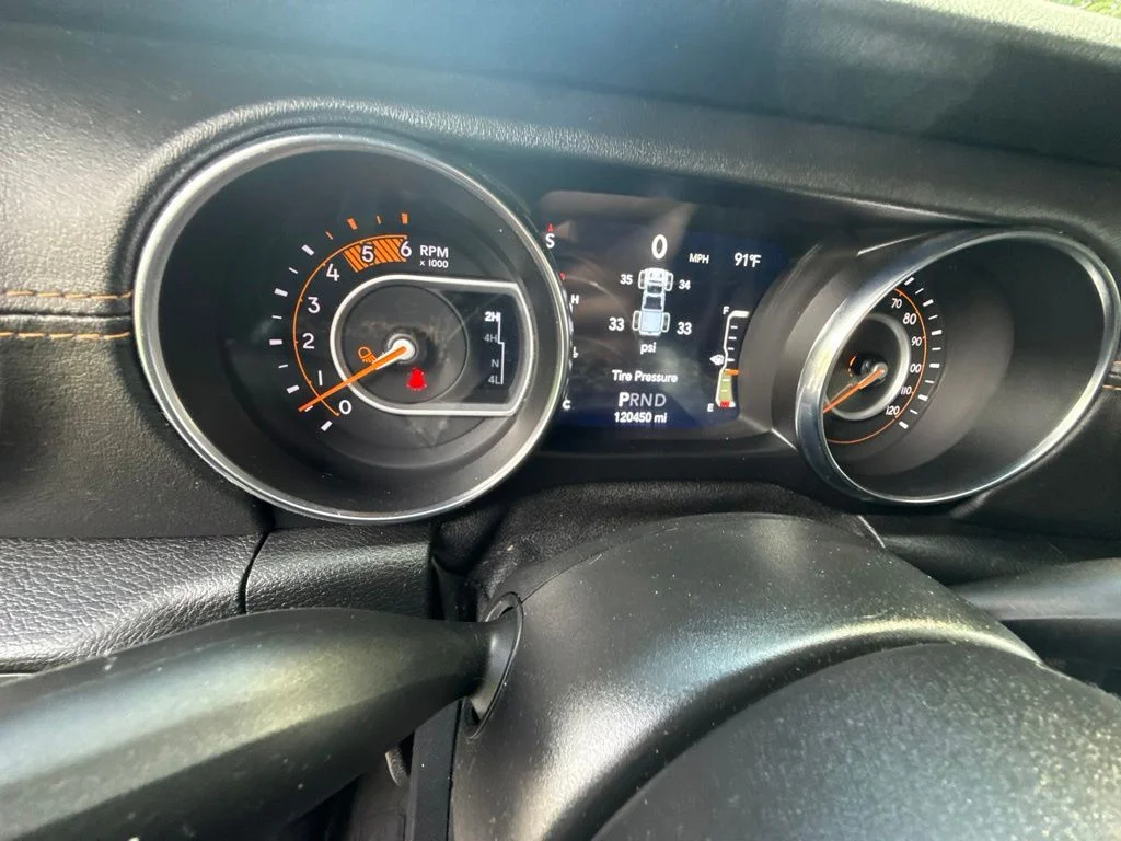 Used 2021 Black Jeep Overland image 21