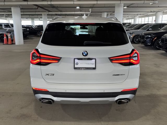 Used 2023 Alpine White BMW sDrive30i image 7