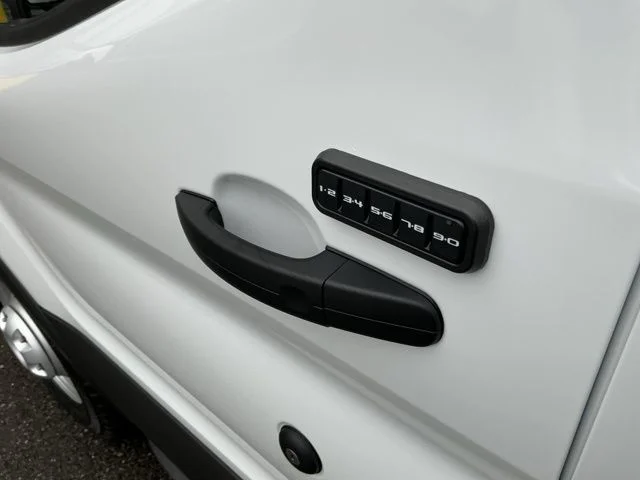 New 2026 Oxford White Ford Base image 13