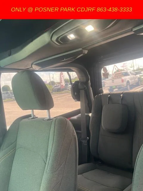 Used 2024  Jeep Sport S image 8