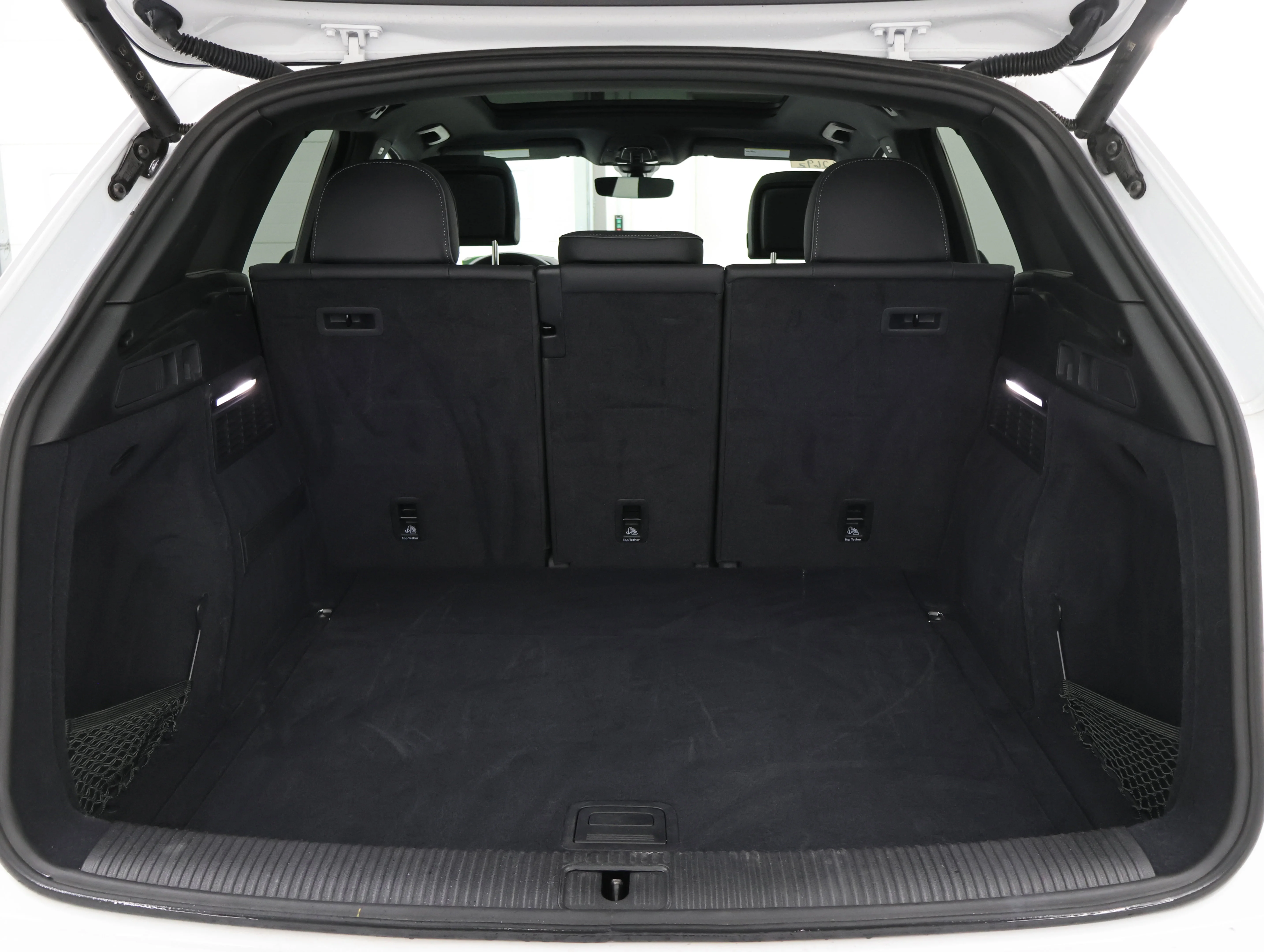 Used 2025 Arkona White Audi 45 S line Premium image 28