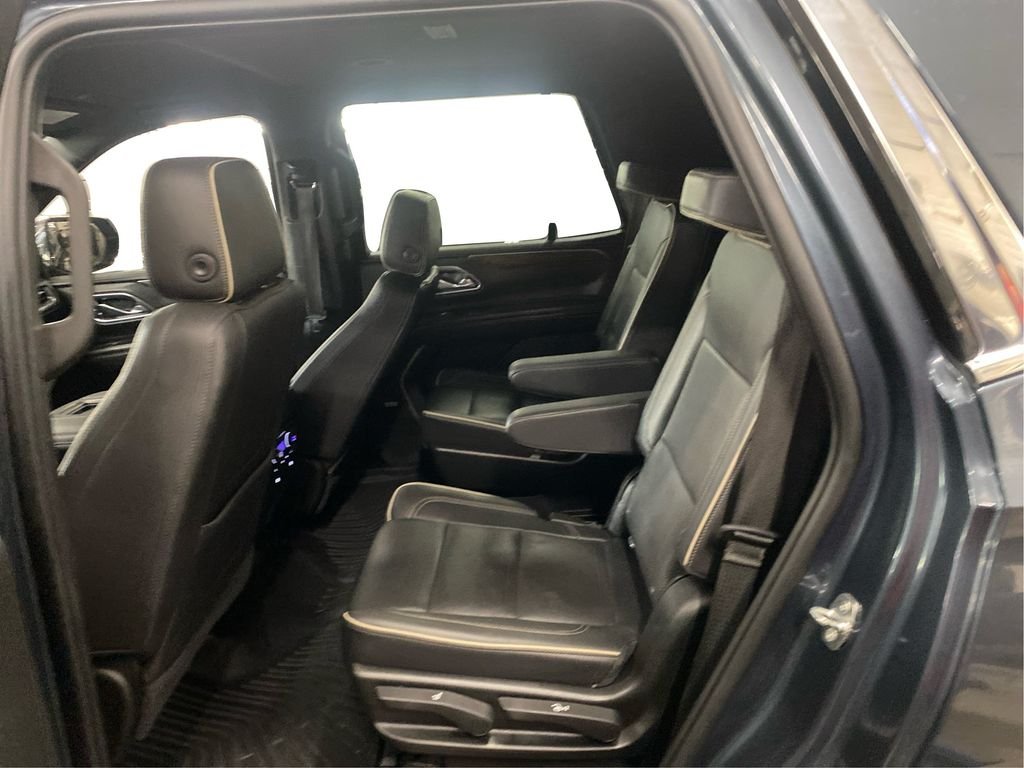 Used 2021 Gray Chevrolet Premier image 8