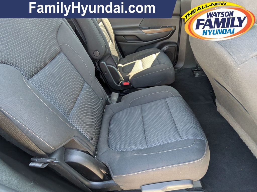 Used 2021 White GMC SLE image 24