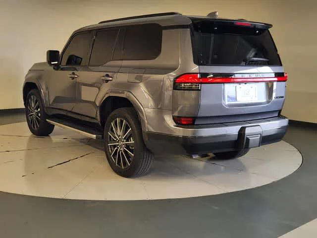 Used 2025 Nebula Gray Pearl Lexus Luxury image 6