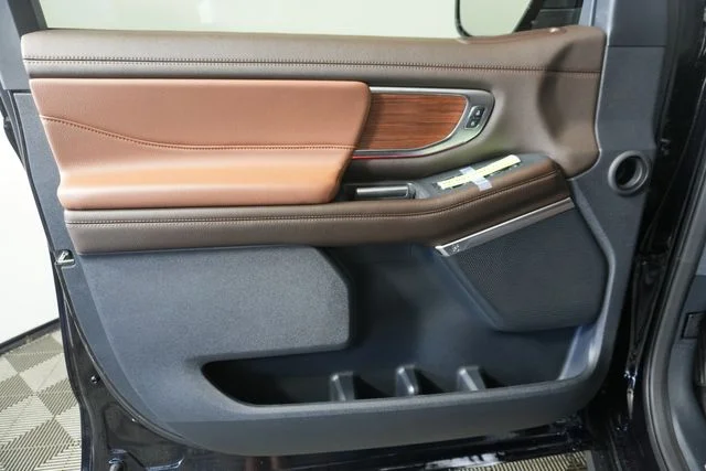 New 2027 Agate Black Metallic Ford MAX King Ranch® image 25