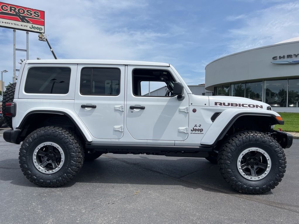 New 2026 Bright White Clear-Coat Exterior Paint Jeep Rubicon X image 53