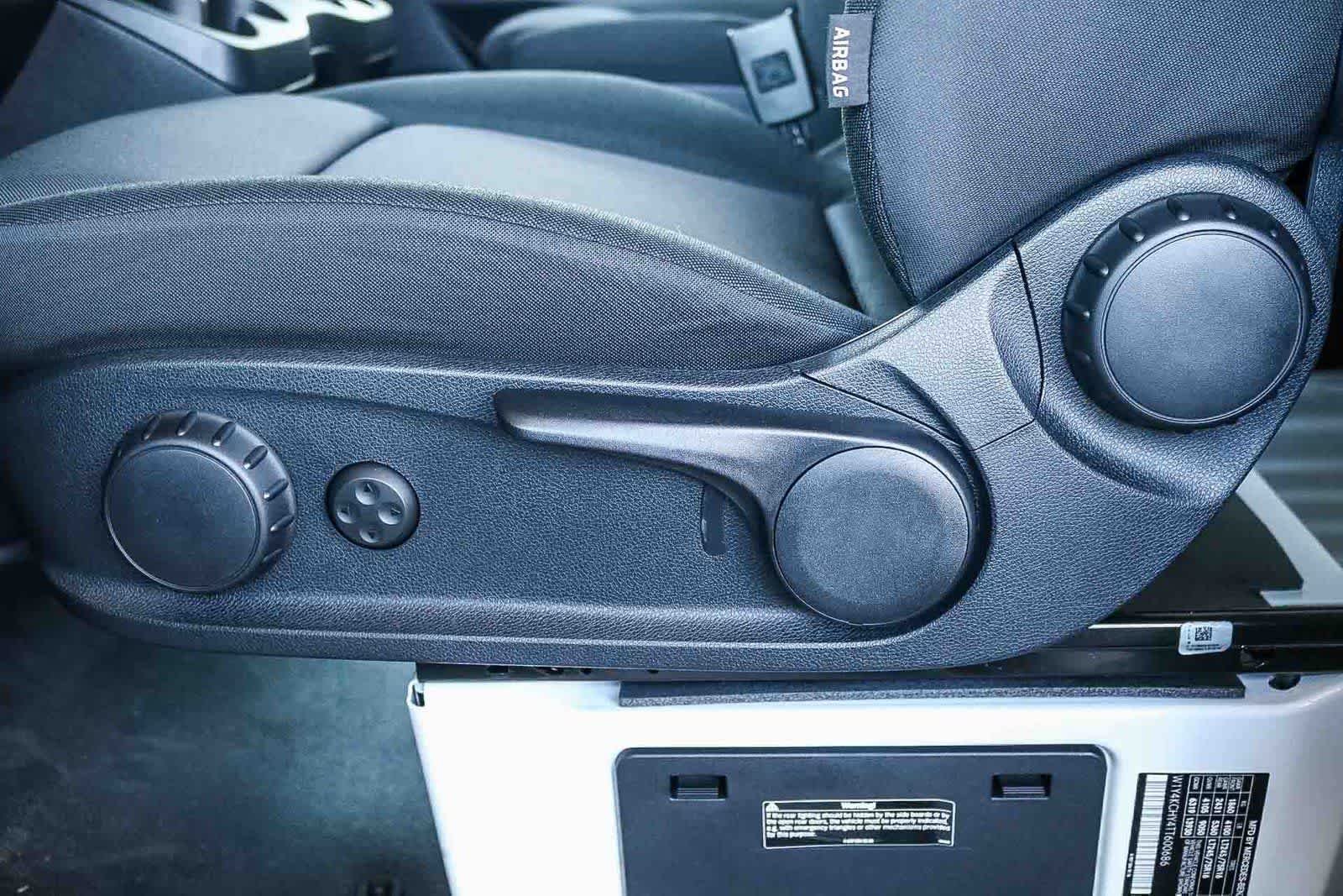New 2026 Arctic White Mercedes-Benz Cargo 170WB High Roof RWD 2.0L I4 Diesel Turbo SO image 19
