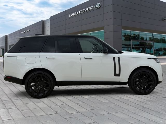 New 2026 Fuji White Land Rover SE image 6