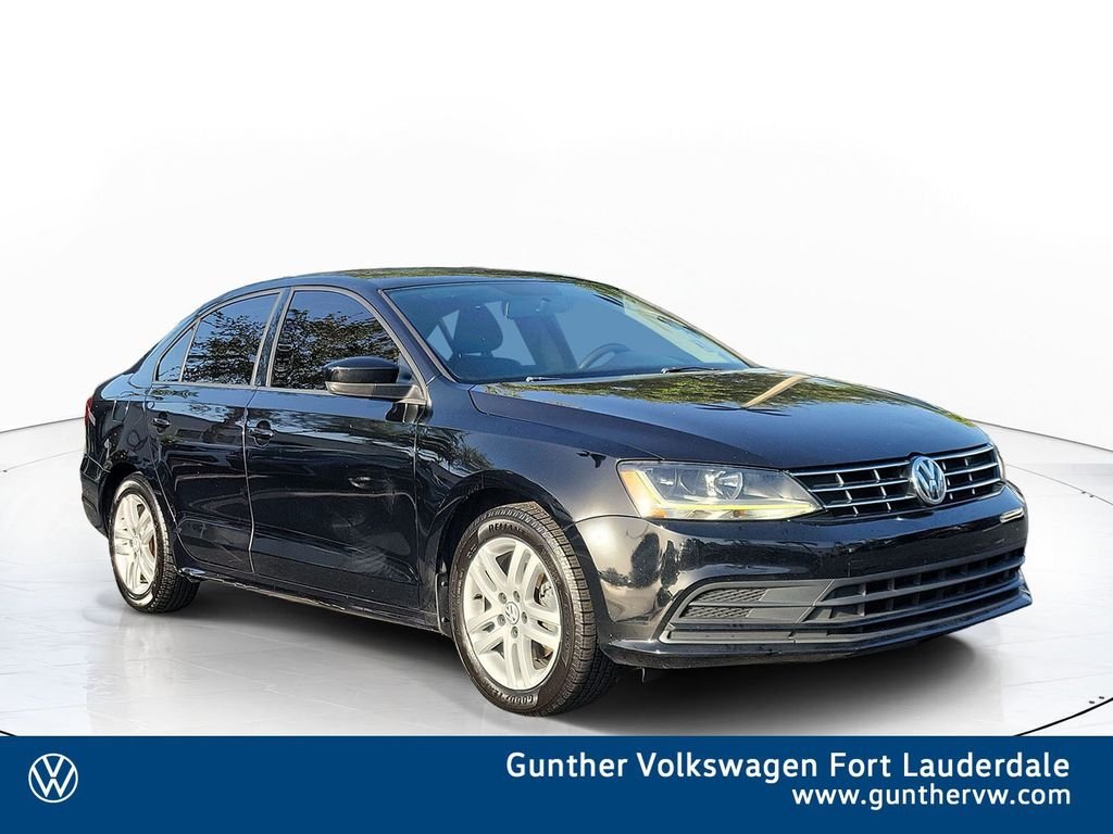 Used 2018  Volkswagen 1.4T S image 1