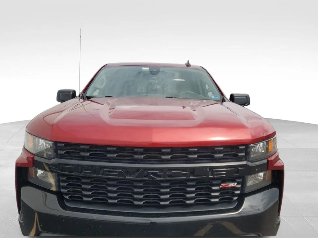Used 2021 Red Chevrolet Custom Trail Boss image 12