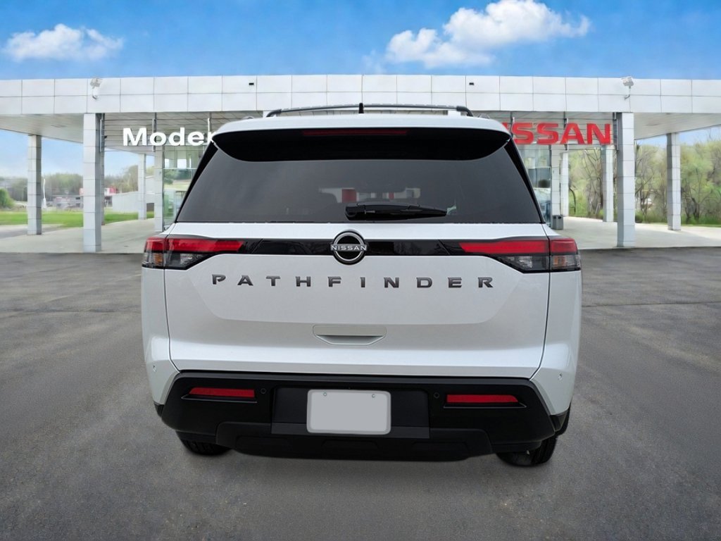 New 2026 Everest White Pearl Tricoat Nissan SV image 4