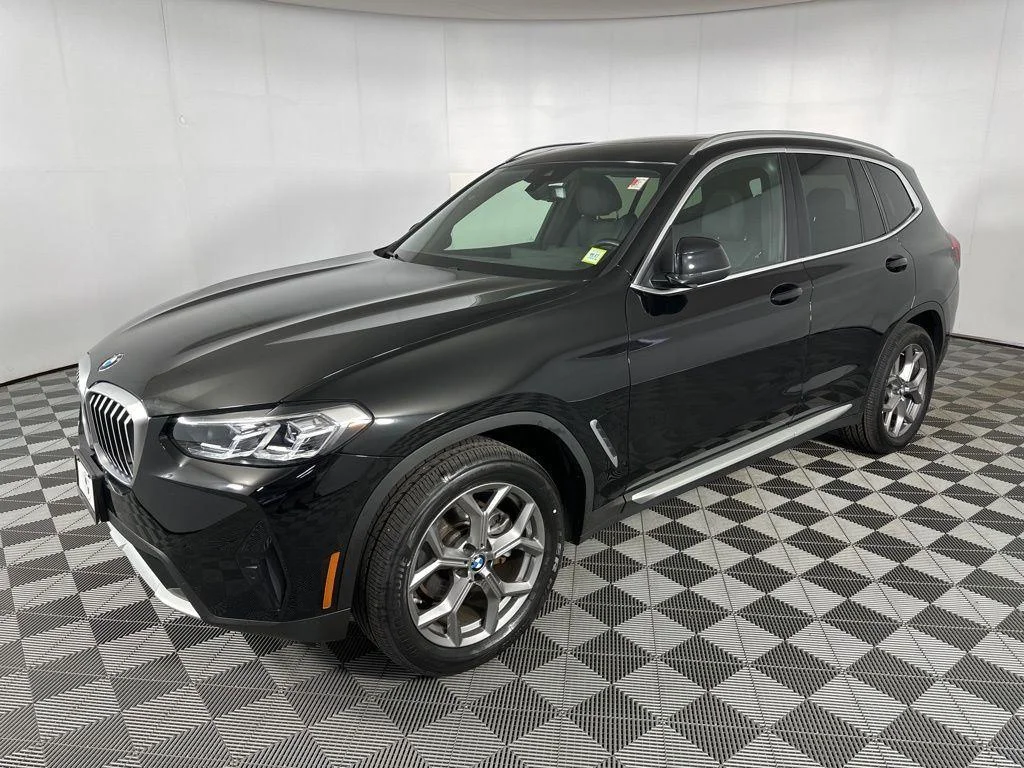 Used 2024 Jet Black BMW xDrive30i image 8