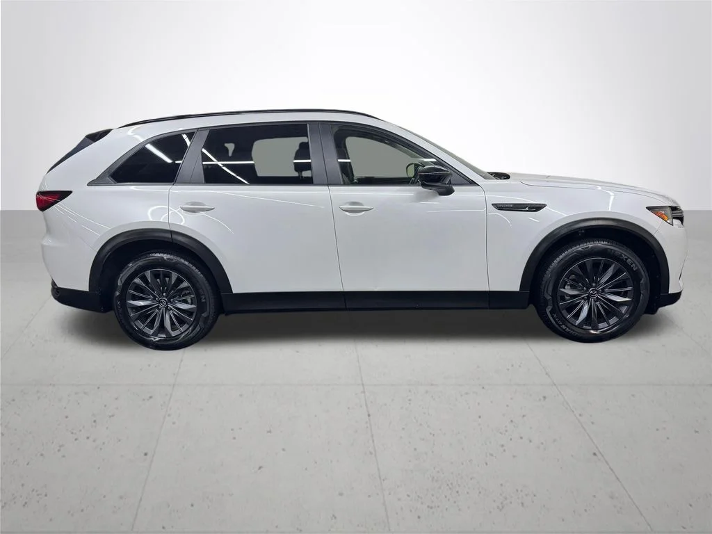 Used 2025 White Mazda 3.3 Turbo Preferred 3.3 Turbo Preferred Package image 8