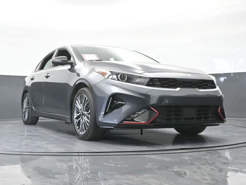 Used 2024 Gravity Gray Kia GT-Line image 64