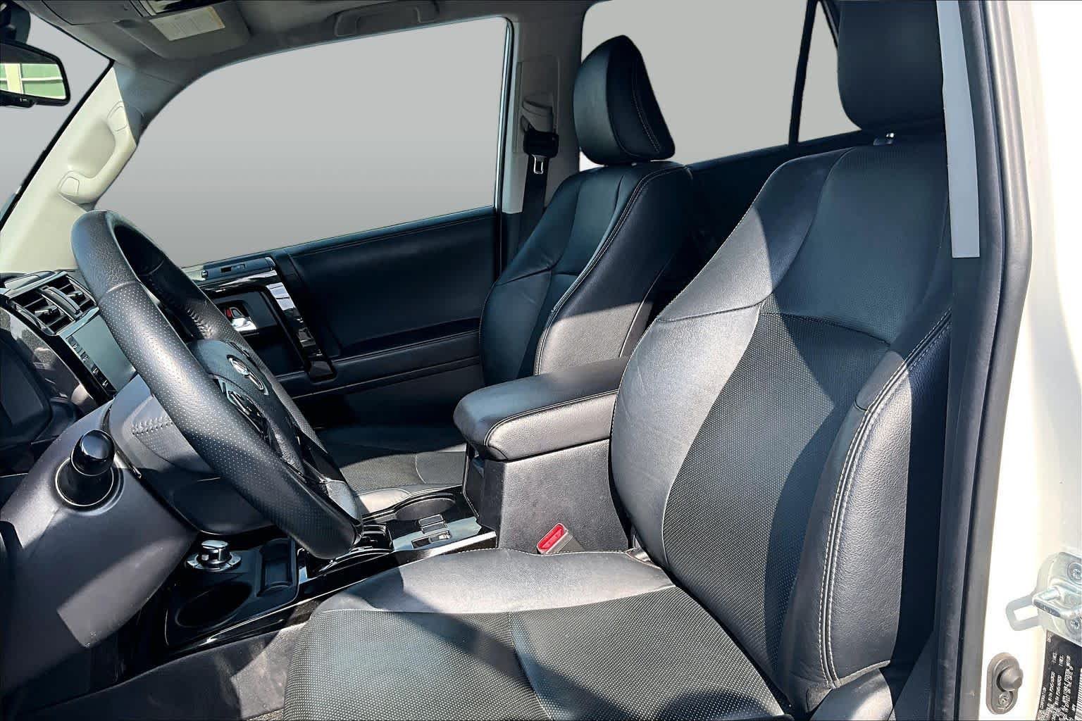 Used 2021 Blizzard Pearl Toyota Nightshade image 8