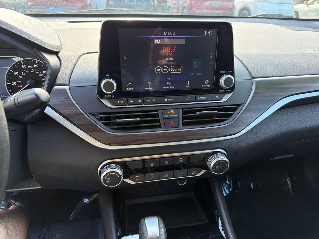 2024 Nissan Altima SV - Photo 24