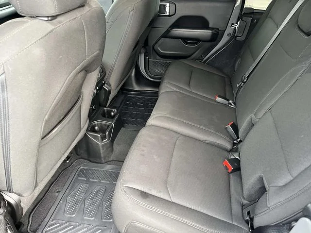 Used 2023 Gray Jeep Sahara image 18