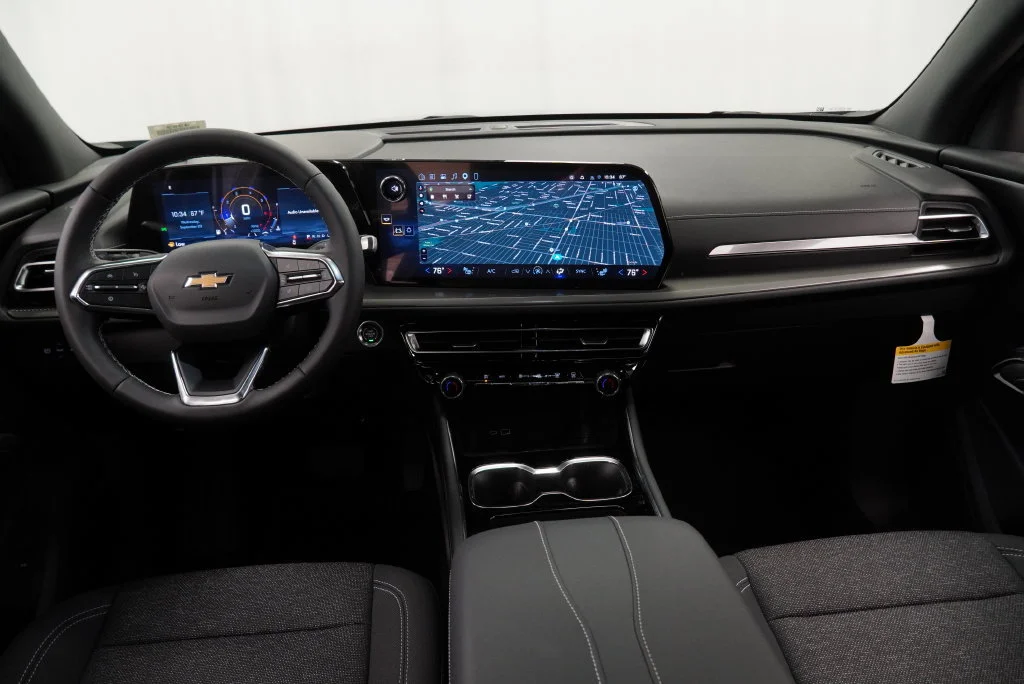 New 2027 Sterling Gray Metallic Chevrolet LT image 10