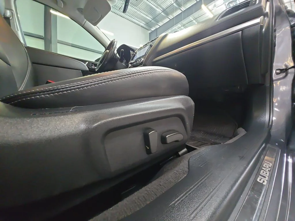 Used 2019 Gray Subaru 2.5i image 30