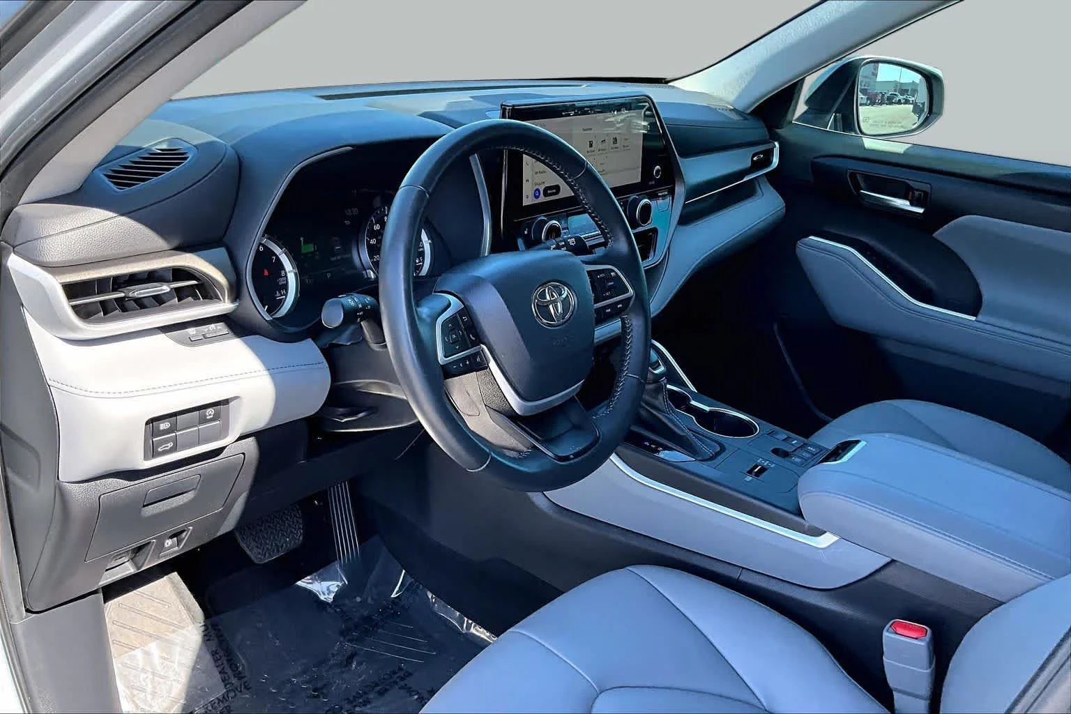 Used 2023 Celestial Silver Metallic Toyota XLE image 16