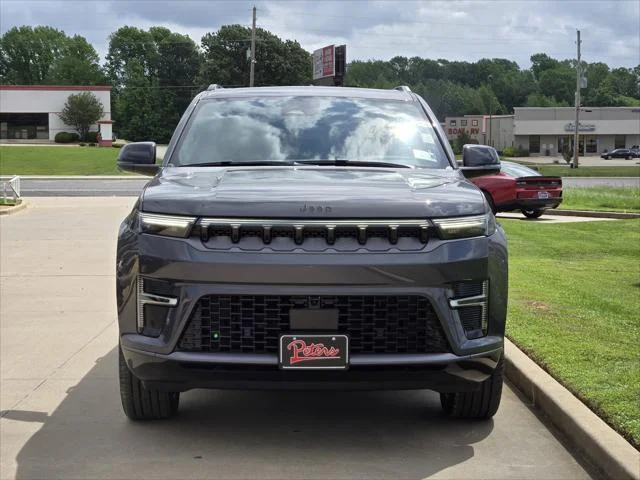 New 2026 Baltic-Gray Metallic Clear-Coat Exterior Paint Jeep Summit Obsidian image 2