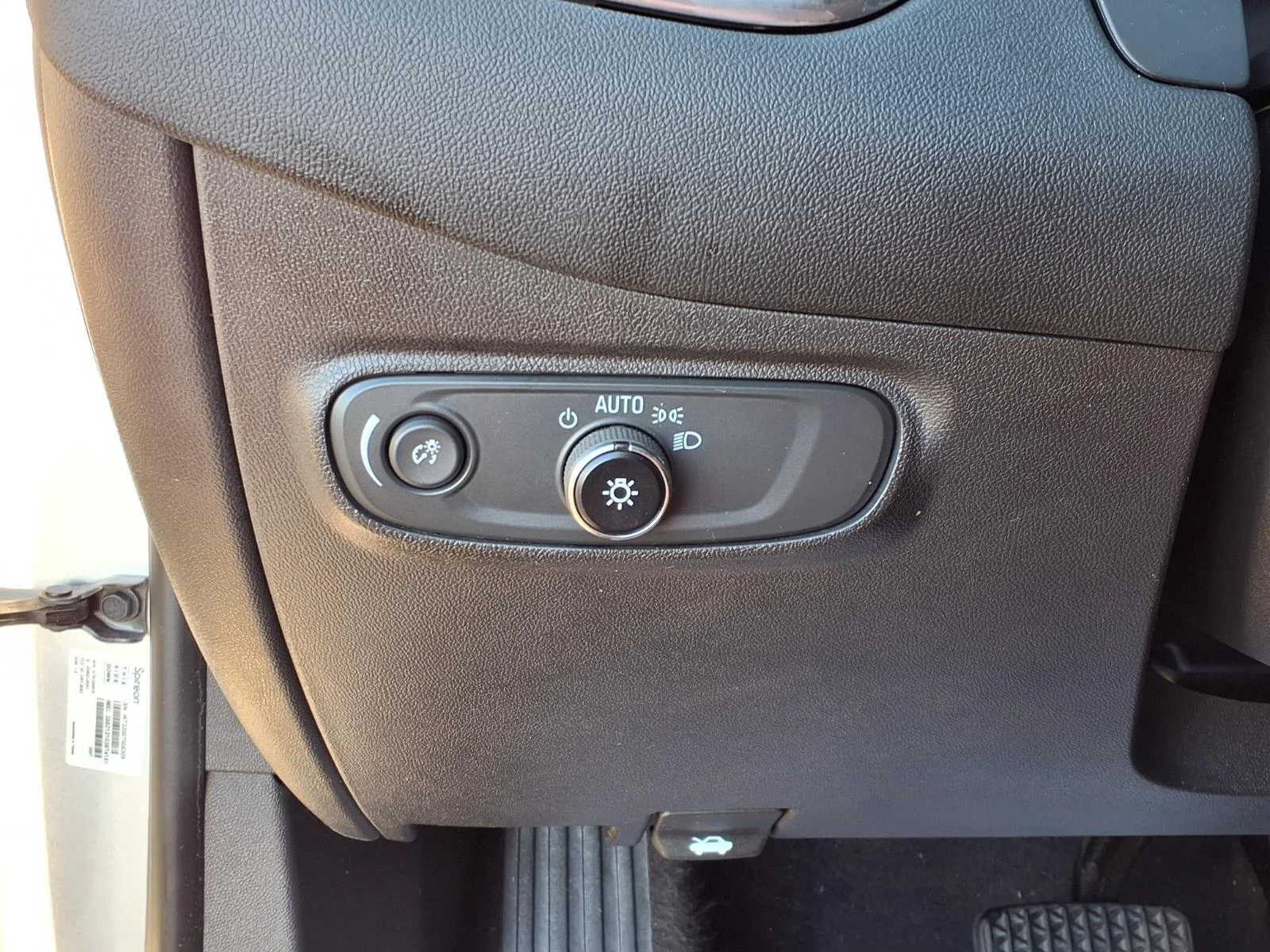 Used 2020 Silver Ice Metallic Chevrolet LT image 8