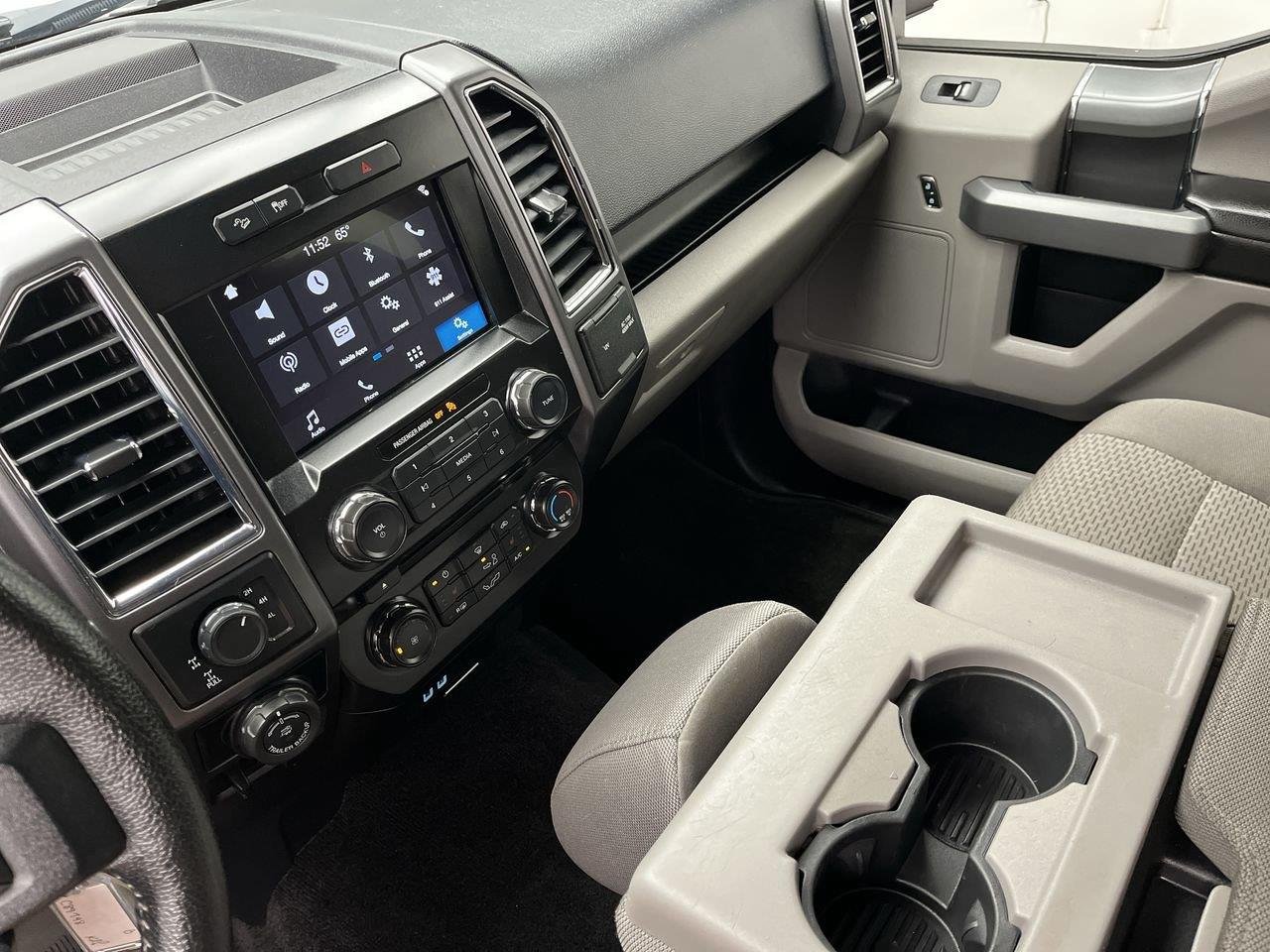 Used 2016 Blue Jeans Metallic Ford XLT image 17