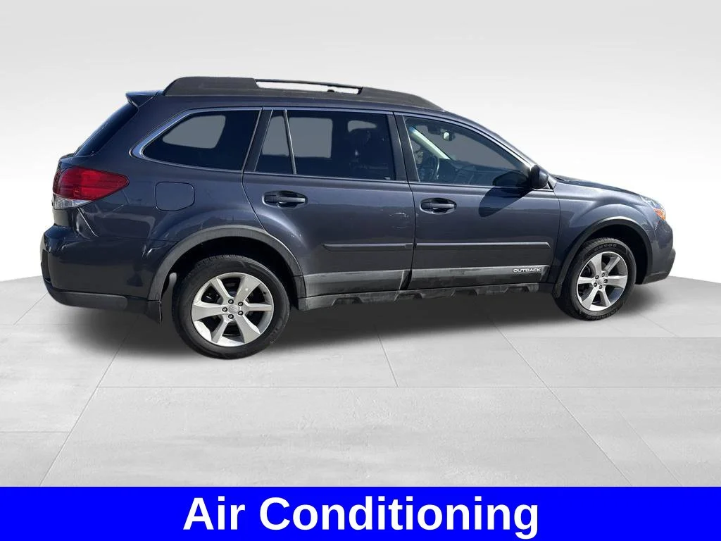 Used 2014 Gray Subaru 2.5i Premium image 5