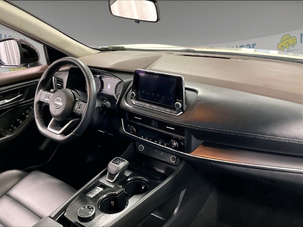 Used 2023 White Nissan SV image 14