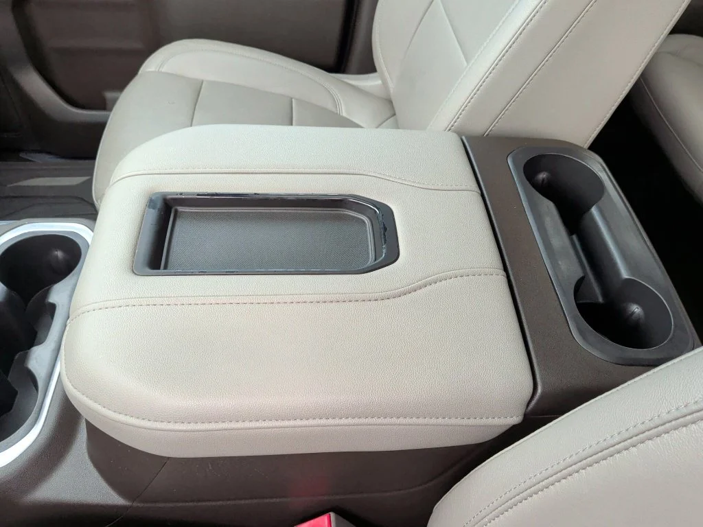 Used 2019 White GMC SLT image 33