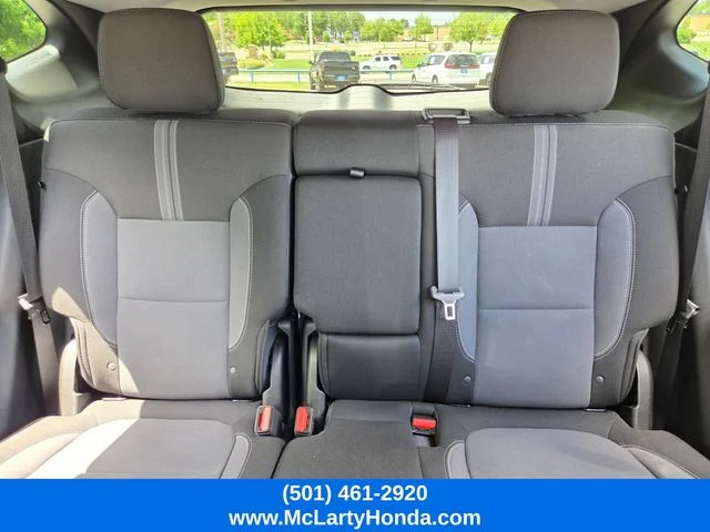 Used 2025 Summit White Chevrolet LT image 10