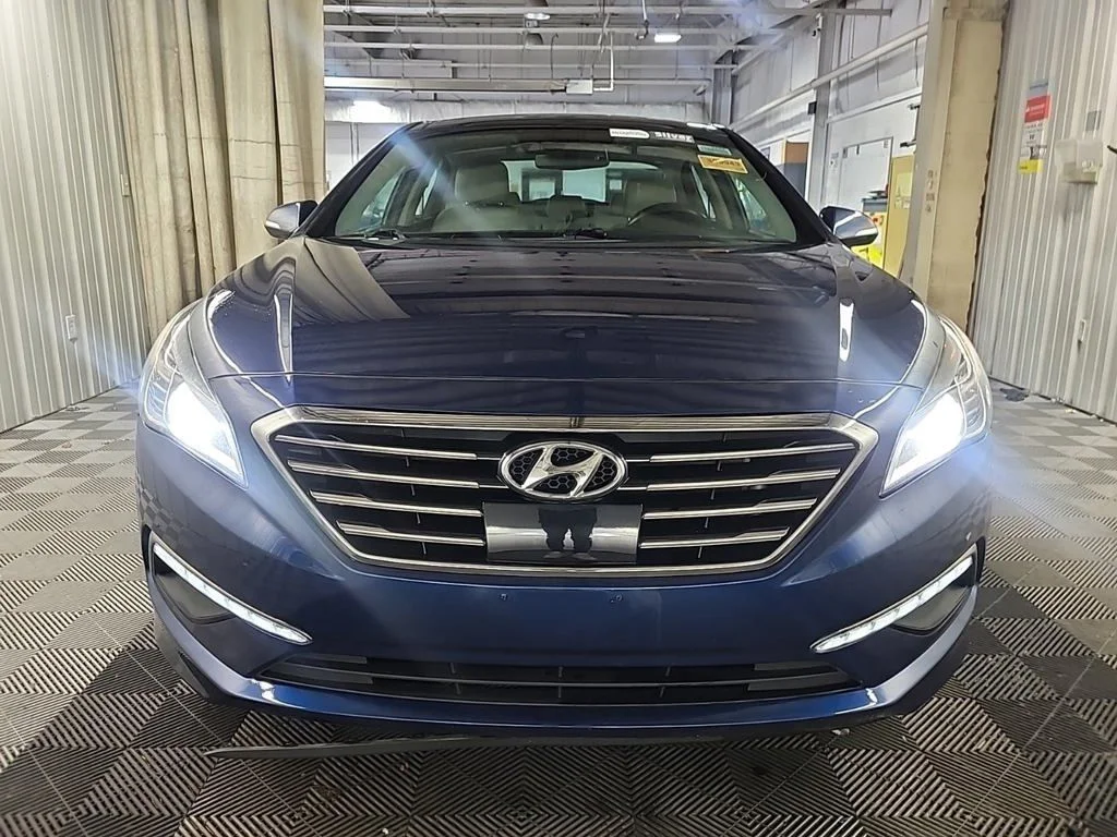 Used 2015 Blue Hyundai Limited image 11