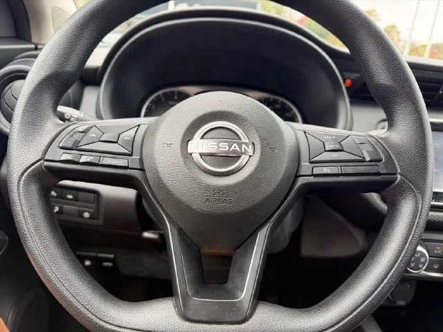 Used 2025 Gray Nissan S image 19