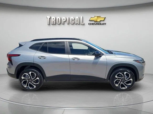 Used 2025 Sterling Gray Metallic Chevrolet 2RS image 6