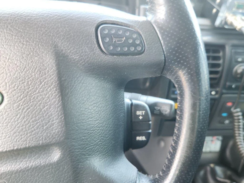 Used 2003 GRAY Land Rover SE image 24