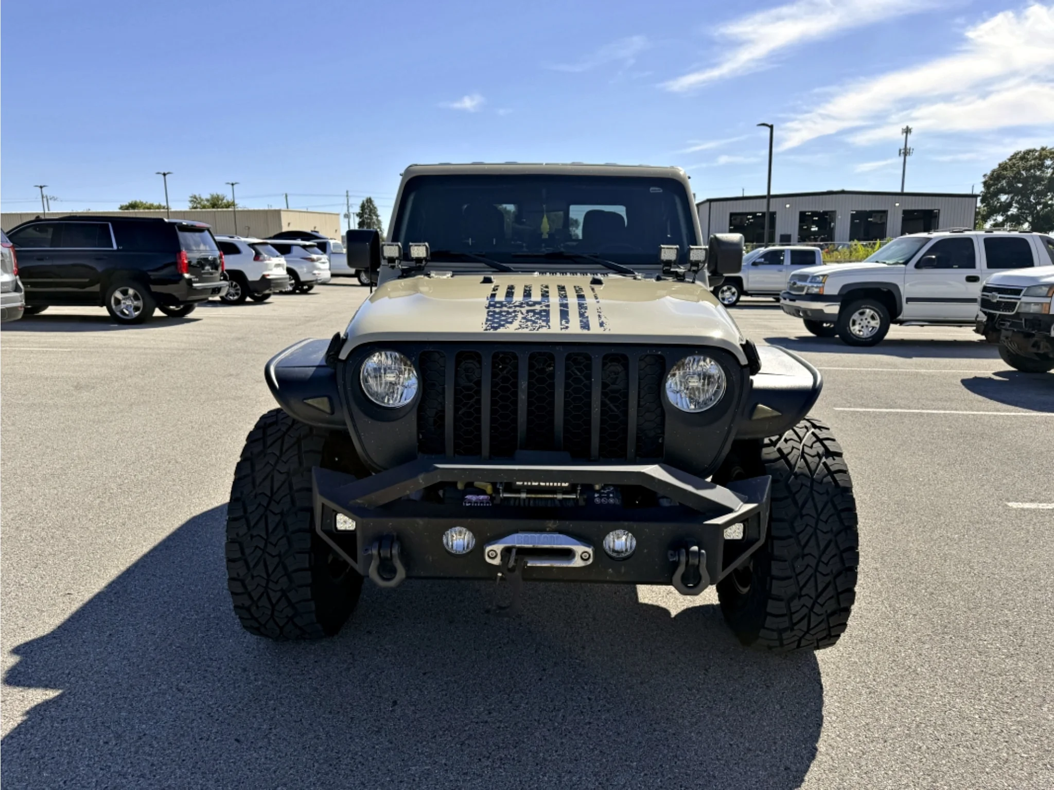 Used 2020 Gobi Clearcoat Jeep Sport image 2