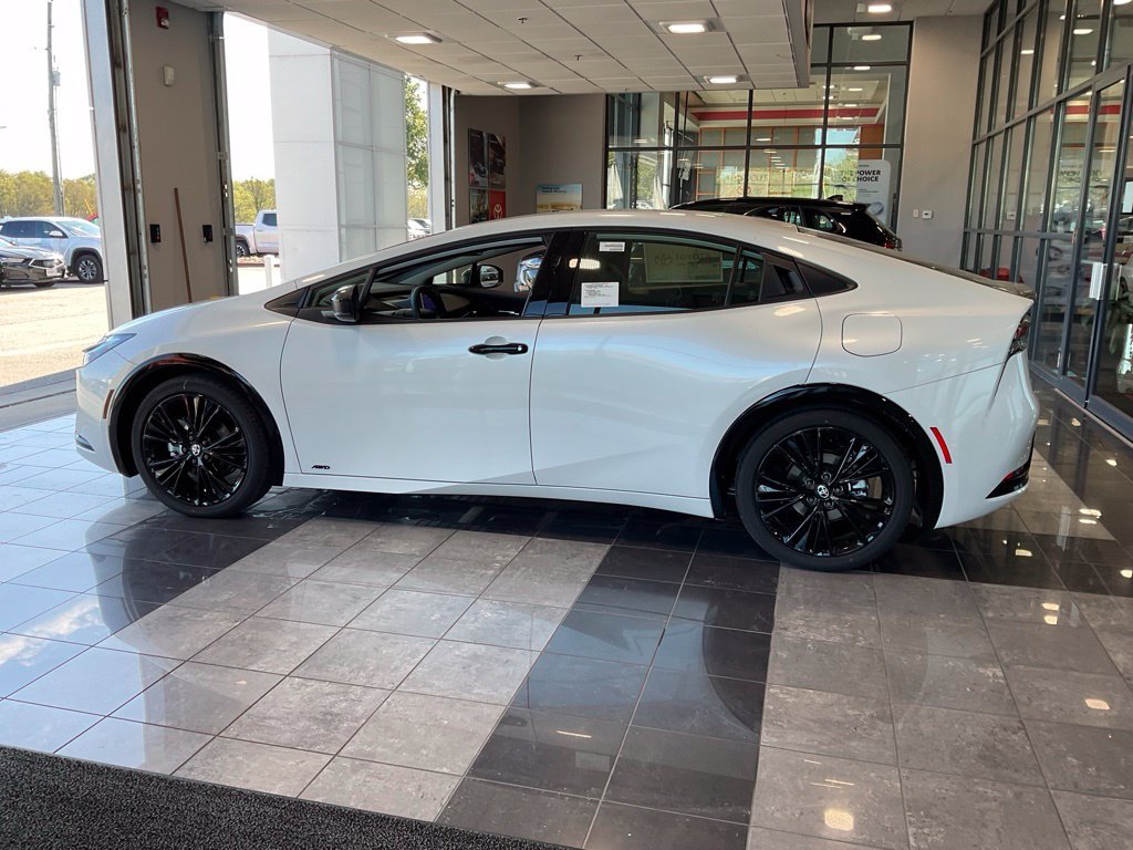 New 2027 Beige Toyota Nightshade image 4