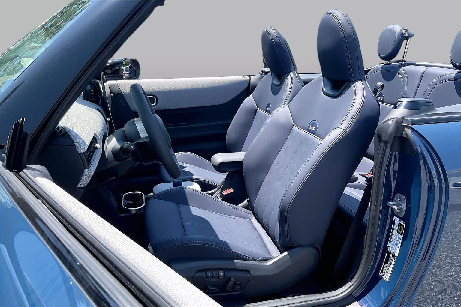 2026 MINI Convertible S - Photo 7