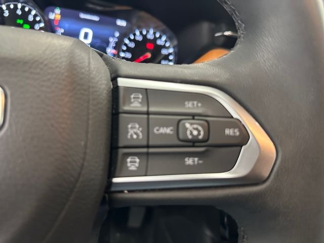 Used 2025 White Jeep Limited image 26