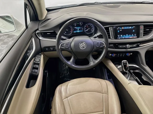 Certified Used 2018 White Frost Tricoat Buick Essence image 21