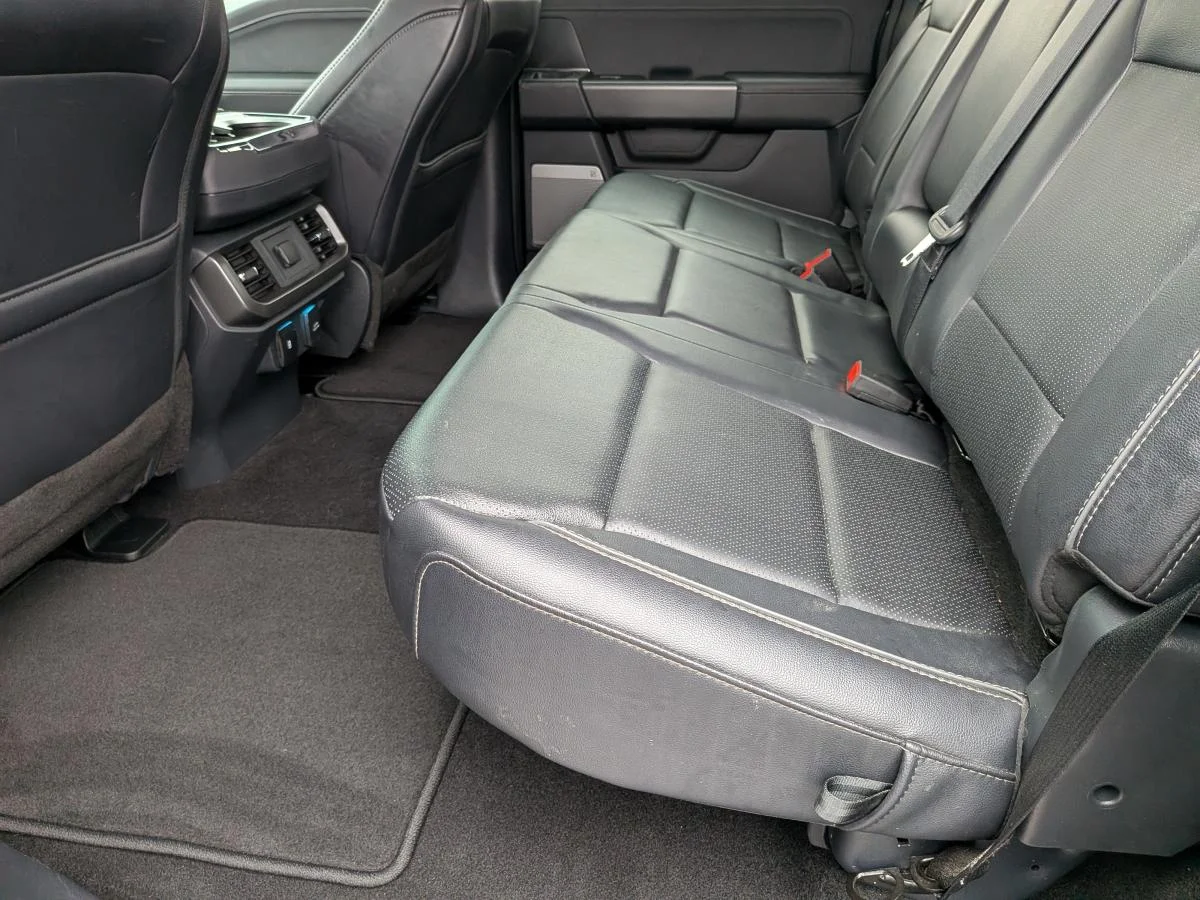Used 2025 Blue Ford Lariat 4wd Supercrew image 17